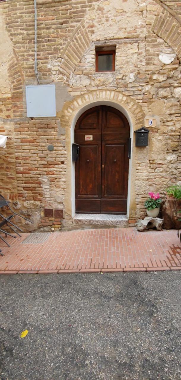 B&B Le Undici Lune San Gimignano Exteriör bild